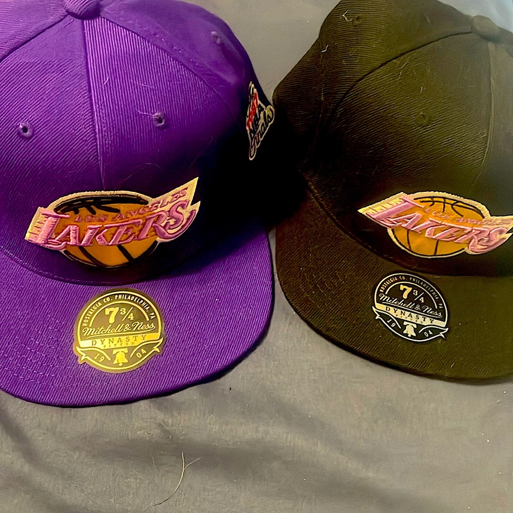 New/never worn Mitchell & Ness Lakers fitted hat